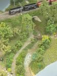Bachlauf mit Reitweg und Brücke