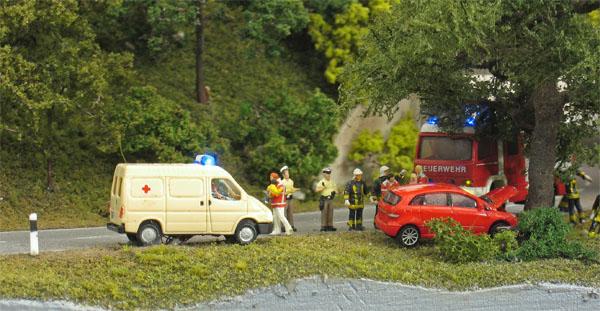 Unfallszene auf der Landstraße